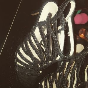 International concept high heels